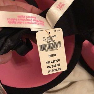 Victoria's Secret Intimates & Sleepwear - Victoria’s Secret BNWT PINK T-Shirt bra! Victoria's Secret Intimates & Sleepwear - Victoria’s Secret BNWT PINK T-Shirt bra!
